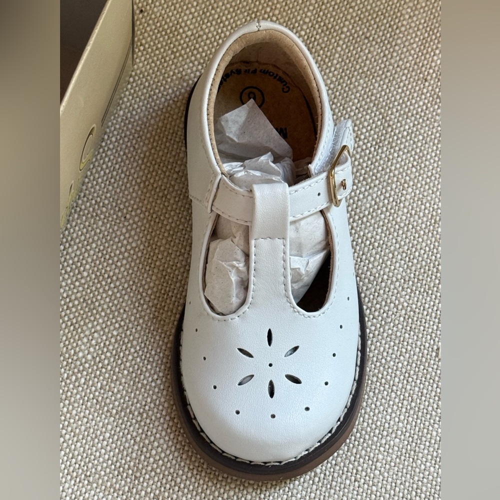 Footmates/ Sherry 2530/ Size 6/ White